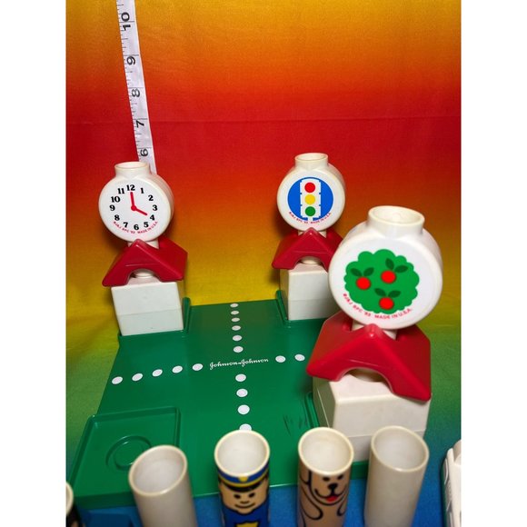 Vintage 1983 Peg Pals Village Building Block Street Playset Johnson & Johnson - Picture 2 of 6